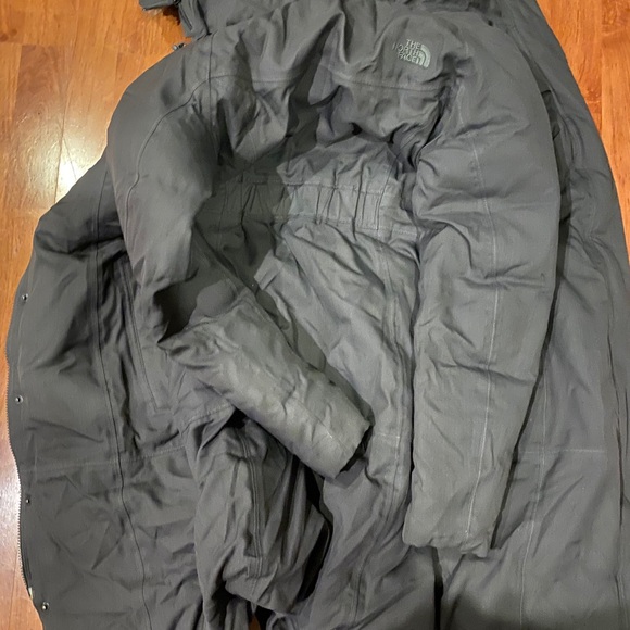 The North Face Women's Hyvent Waterproof Down Coat - Picture 5 of 6